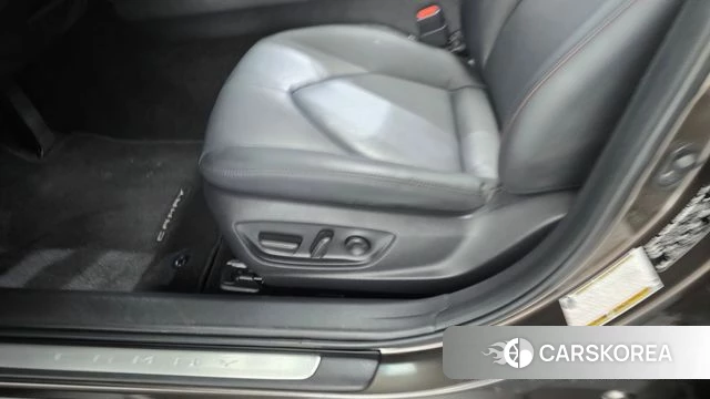 Toyota Camry (XV70) id 4403125 из Кореи 20
