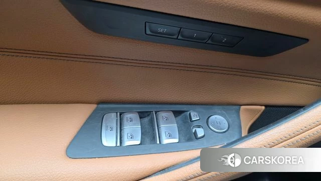 BMW 5 Series (G30) id 4793955 из Кореи 20