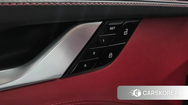 Porsche 911(992) id 4671379 из Кореи 20