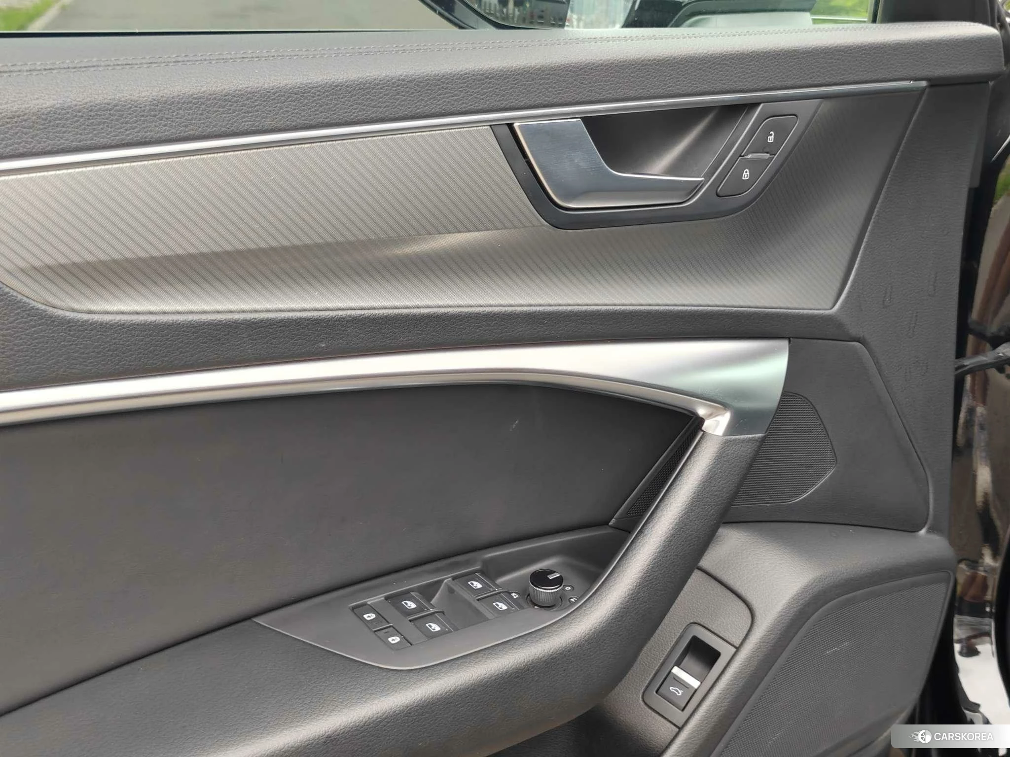 Audi A6L id 4461423 из Китая 20
