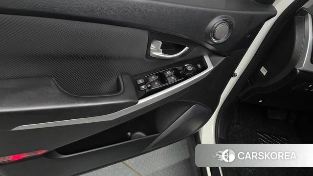 Ssangyong New Style Korando C id 4708827 из Кореи 20