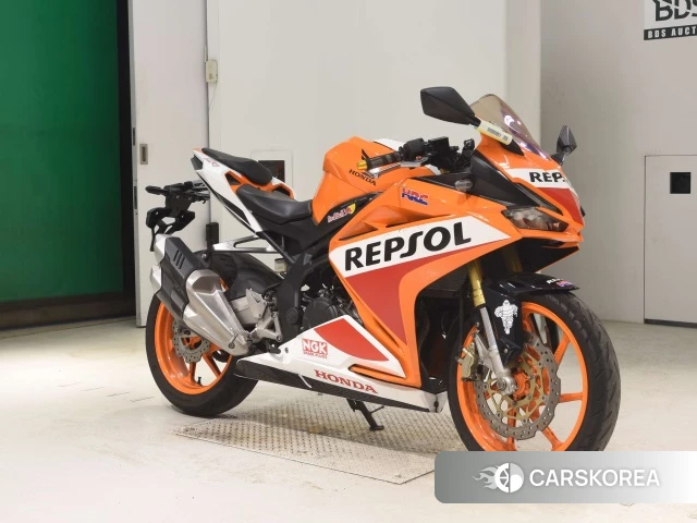 Honda CBR250RR id 3946992 из Японии 20