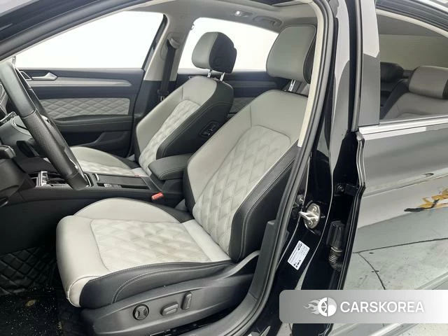 Volkswagen Magotan id 4271351 из Китая 20
