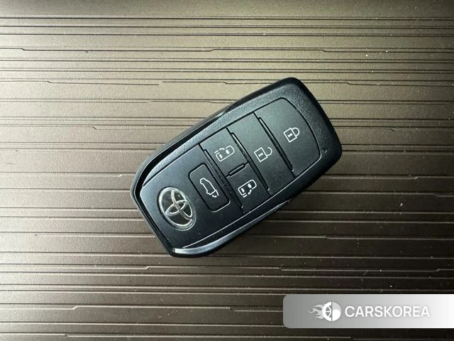 Toyota Saina id 4236631 из Китая 20