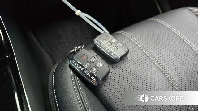 Land Rover Range Rover Velar id 4594329 из Кореи 20