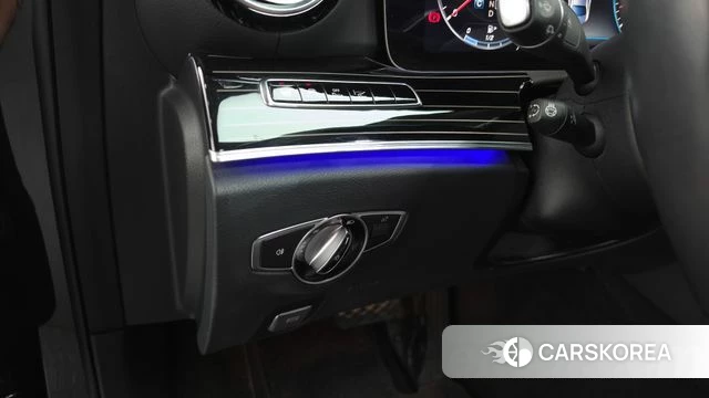 Mercedes-Benz E-Class W213 id 4285278 из Кореи 20