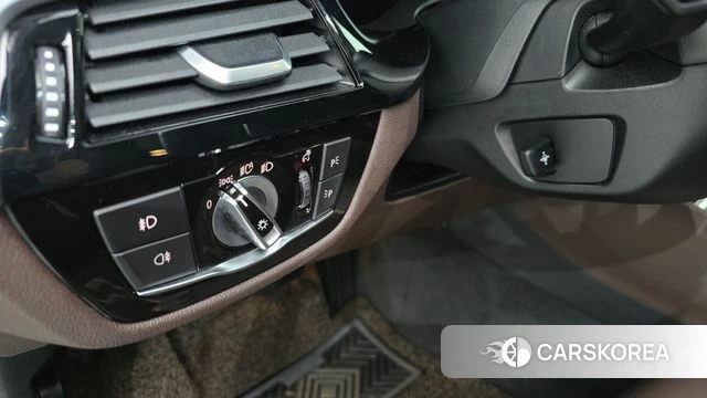 BMW 5 Series (G30) id 4542937 из Кореи 20