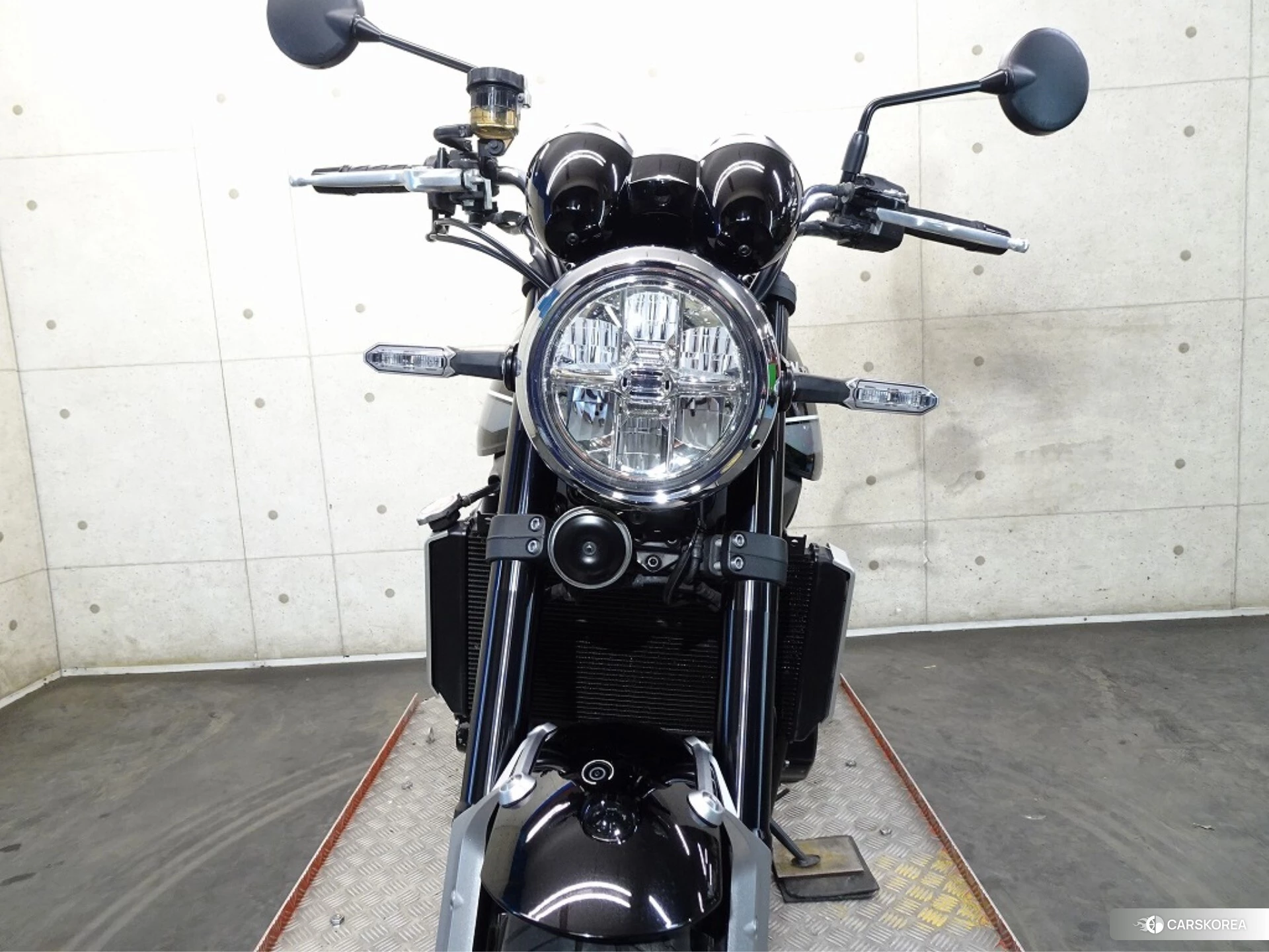 Kawasaki Z900RS id 4185401 из Японии 20
