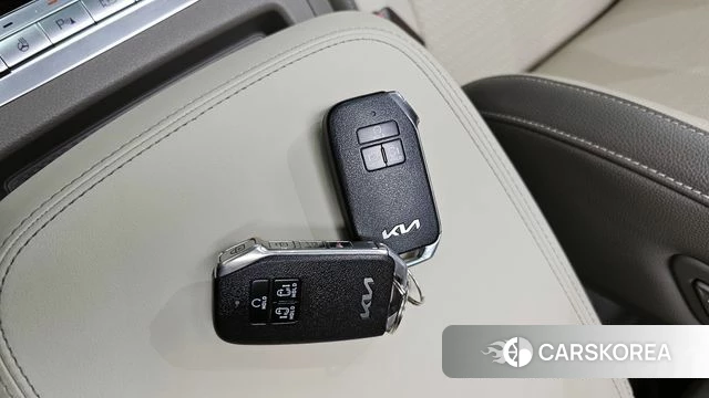 Kia Carnival 4th generation id 4382244 из Кореи 20