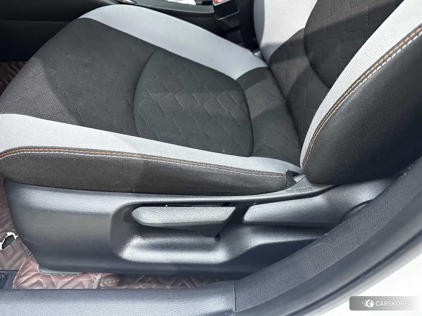 Toyota Corolla id 4653795 из Китая 20