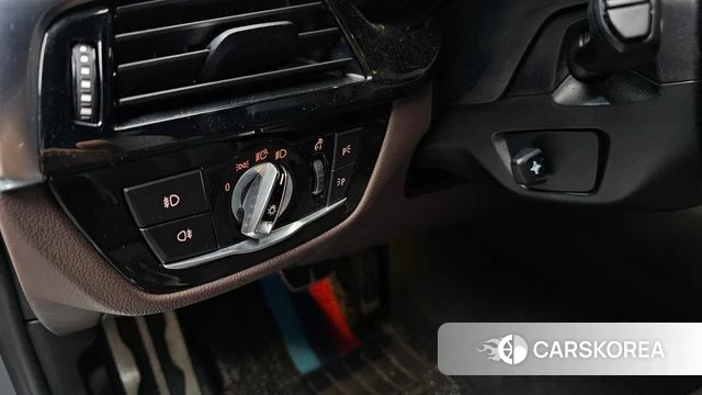 BMW 5 Series (G30) id 4568408 из Кореи 20
