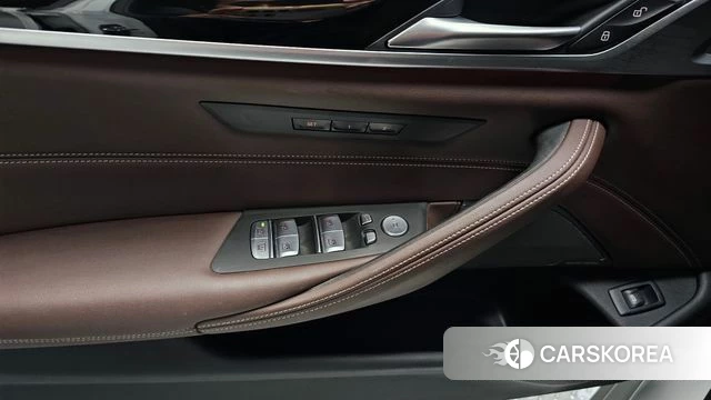 BMW 5 Series (G30) id 4670528 из Кореи 20
