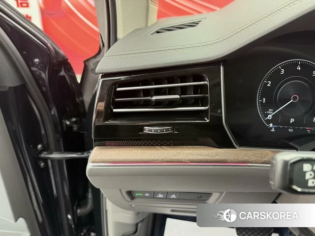 Volkswagen Touareg id 4329156 из Китая 20
