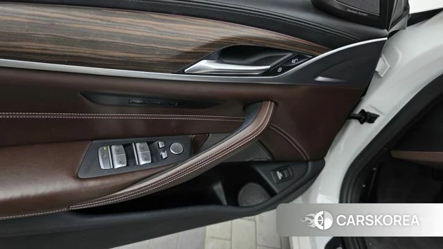 BMW 5 Series (G30) id 4446471 из Кореи 20