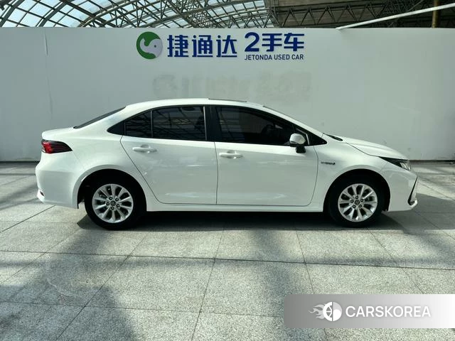Toyota Corolla id 4272879 из Китая 20