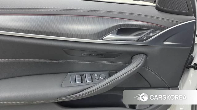 BMW 5 Series (G30) id 4330127 из Кореи 20