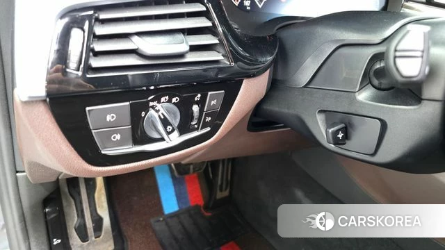 BMW 5 Series (G30) id 4667428 из Кореи 20