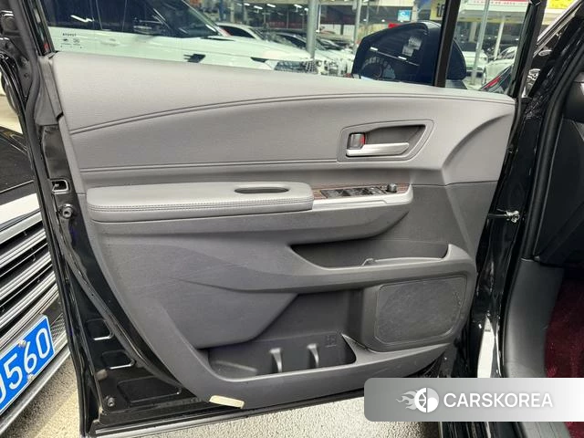 Toyota Saina id 4260773 из Китая 20
