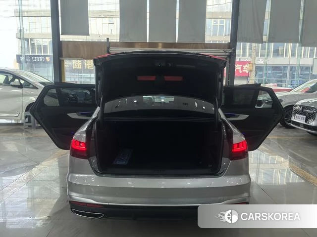 Audi A4L id 4313836 из Китая 20