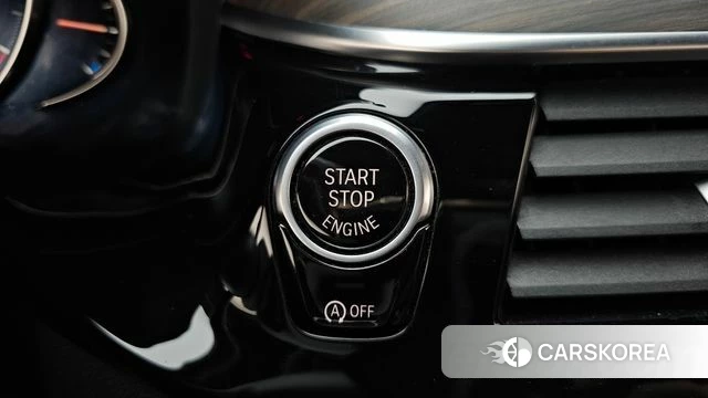 BMW 5 Series (G30) id 4417421 из Кореи 20