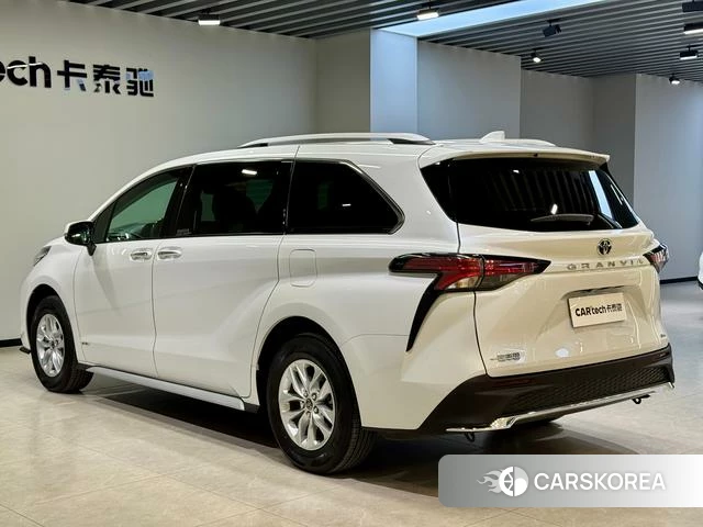 Toyota Grevia id 3889862 из Китая 20