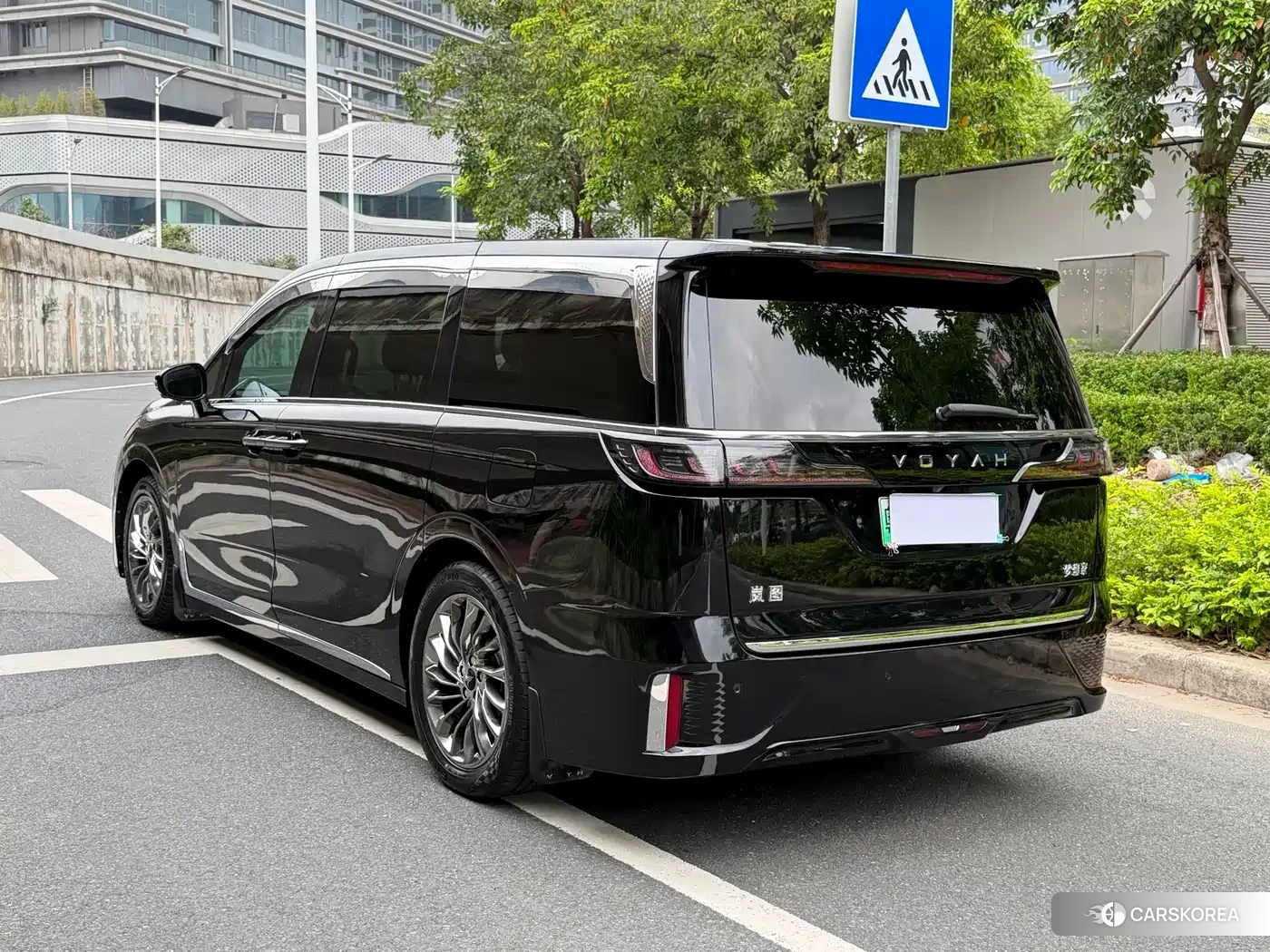 Lantu Automobile Lantu Dreamer id 4577726 из Китая 20