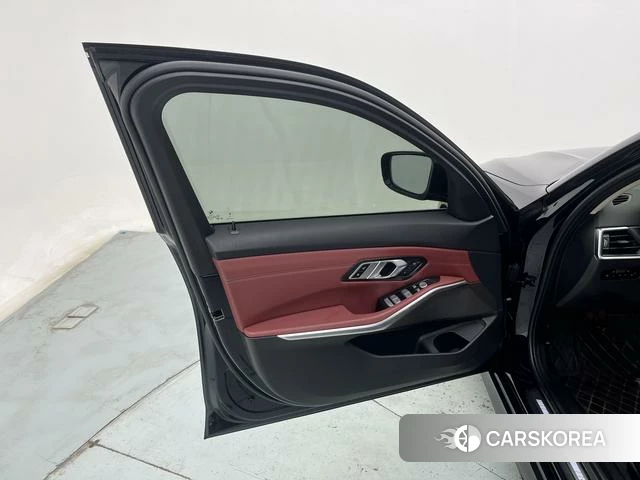 BMW 3 series id 4335731 из Китая 20