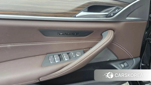 BMW 5 Series (G30) id 4871383 из Кореи 20