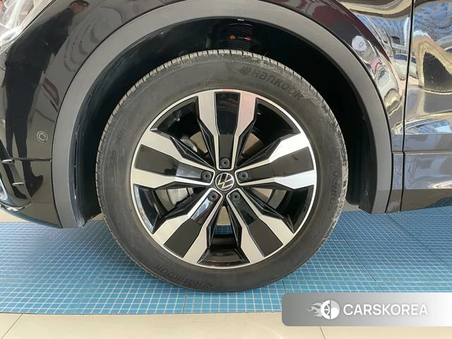 Volkswagen Tiguan L id 4353332 из Китая 20