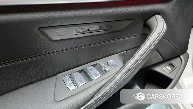 BMW 5 Series (G30) id 4409046 из Кореи 20