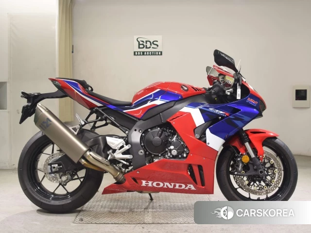 Honda CBR1000RR-R FIREBLADE id 3949952 из Японии 20