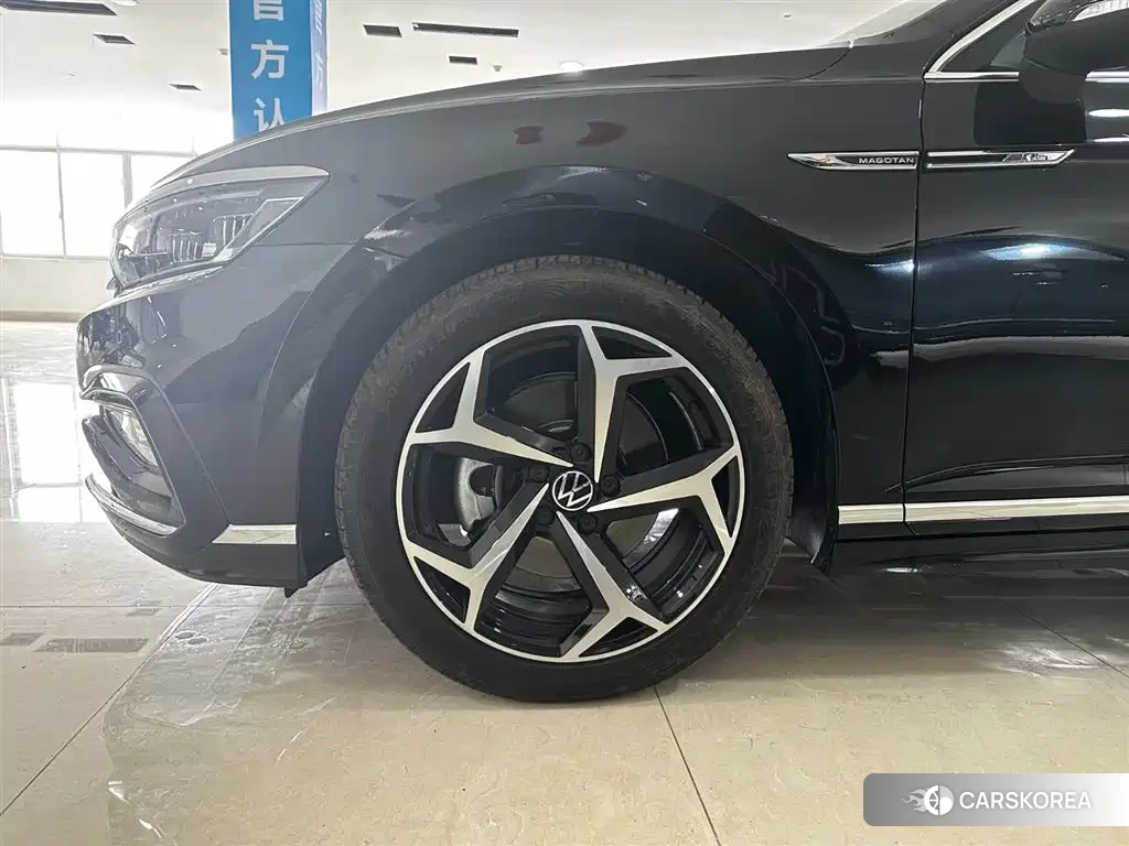 Volkswagen Magotan id 4559721 из Китая 21