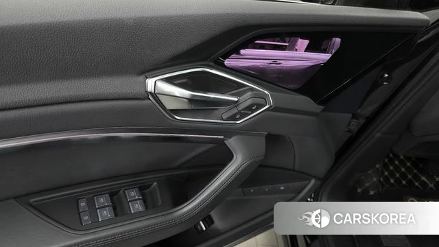 Audi e-Tron id 4593261 из Кореи 20