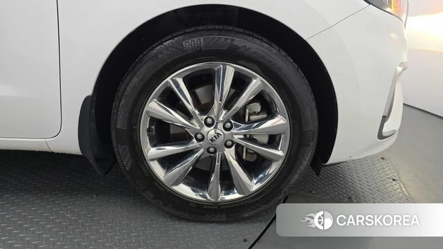 Kia The New Carnival id 4836868 из Кореи 20