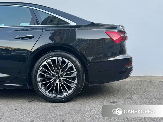 Audi A6L PHEV id 4275388 из Китая 20