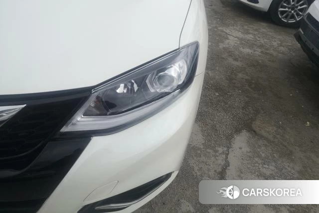 Nissan TIIDA id 4313787 из Китая 20