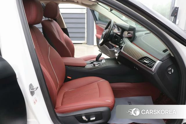 BMW 5 series PHEV id 4210196 из Китая 20