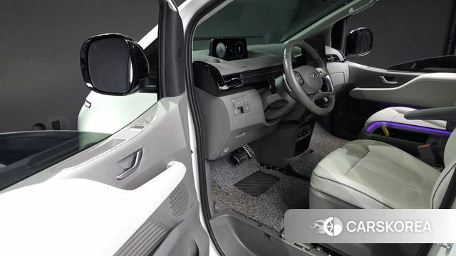 Hyundai Staria id 4383039 из Кореи 20
