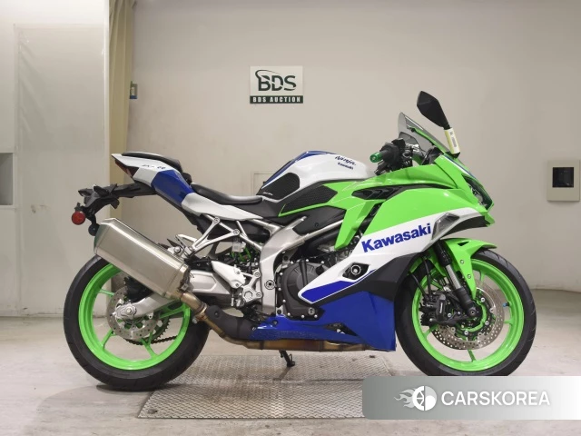 Kawasaki ZX-4RR id 3949354 из Японии 20