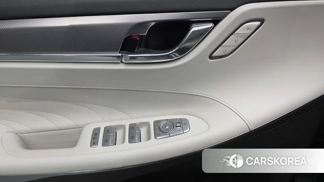 Hyundai The New Grandeur IG id 4396284 из Кореи 20