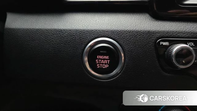 Kia Niro id 4269196 из Кореи 20