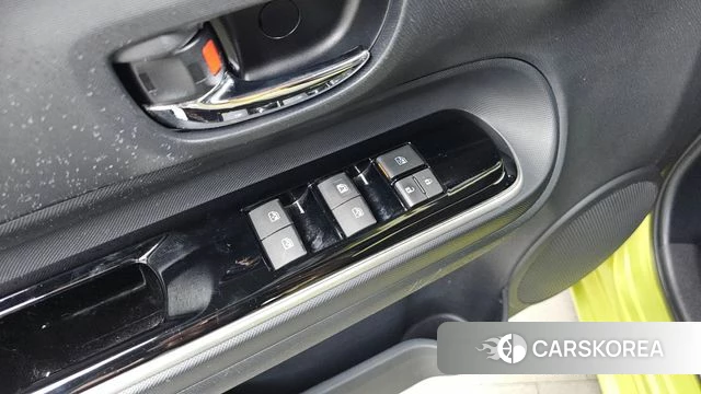 Toyota Prius C id 4633184 из Кореи 20
