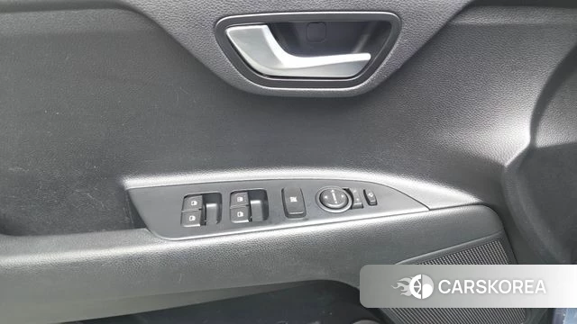 Kia Stonic id 4345789 из Кореи 20