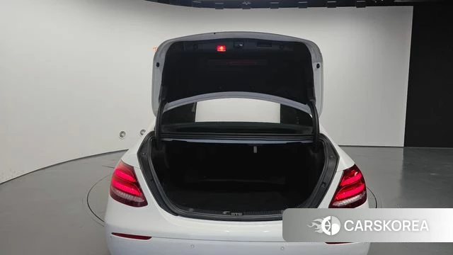 Mercedes-Benz E-Class W213 id 4907258 из Кореи 19