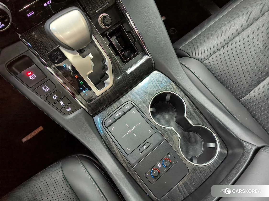 Lexus LM id 4515205 из Китая 20