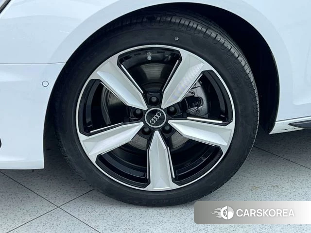 Audi A4L id 4236344 из Китая 20