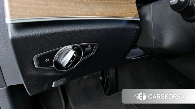 Mercedes-Benz E-Class W213 id 4309858 из Кореи 20