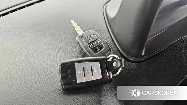 Hyundai The New Grand Starex id 4294353 из Кореи 20