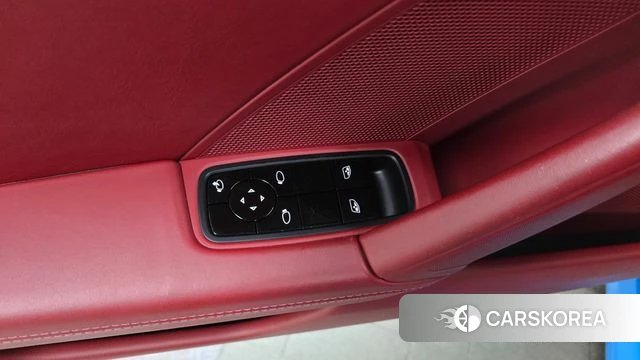 Porsche 911(992) id 4651748 из Кореи 20