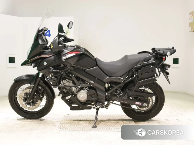 Проданный Suzuki V-STROM 650 XT 2021 из Японии, фото 2